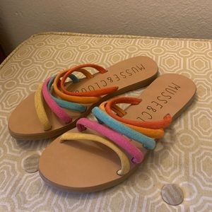 Musse & Cloud Sandals.